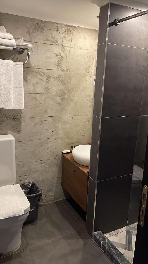 Elibol Old Hotel